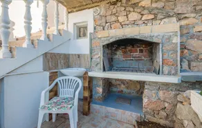 Stunning Apartment in Stinica With Wifi and 1 Bedrooms - Image 4