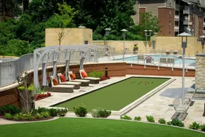 Global Luxury Suites at Park Crest - Image 2