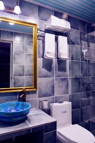 Chengdu Season Inn Youth Hostel - Image 3