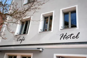 Hezelhof's Radl-Hotel - Image 5
