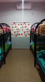 S Family Hostel - Image 2