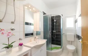 Awesome Home in Pakovo Selo With Wifi and 3 Bedrooms - Image 2