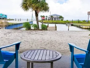 Family Friendly Home with Private Pool and Dock on the Bay - Image 5