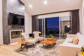 Vacation Dream Villa Stunning Views LA - Image 3