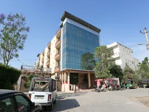 OYO 2245 Sector 21 - Image 4
