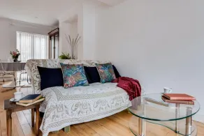 Bright Spacious 2-bedroom Jericho House - Image 5