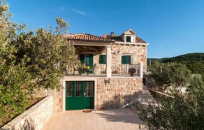 Amazing Home in Postira With 3 Bedrooms, Wifi and Outdoor Swimming Pool - Image 2