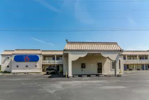 Royal Inn - Image 3