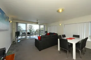 Sundeck Unit 7 - Shoal Bay - Image 3