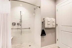 Bluegreen Vacations King Street Resort, Ascend Hotel Collection - Image 2
