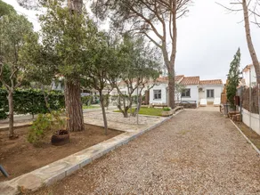 Comfy Holiday Home in L'escala With Garden - Image 5