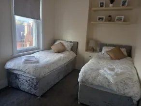 Remarkable 2-bed Apartment in Morpeth - Image 2