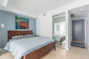 Newly Decorated Yorkville Condo - Image 3