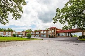 Econo Lodge Batesville - Image 4