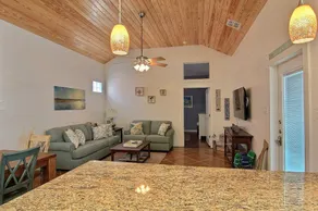 Captain Jack Sparrows 3 Bedroom Home - Image 2
