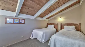 Delight in luxe amenities at this newly remodeled Lakeland Village studio - Image 3