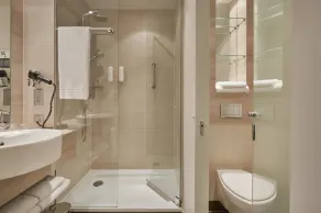 H2 Hotel Alexanderplatz - Image 2