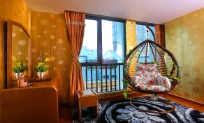 Guangzhou Easy Into the Theme Hotel - Image 5