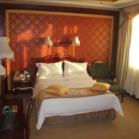 Xiaoyi Dongxing Hotel - Image 5