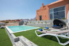 VILLAS ELENA y MARIO Ocean View, Heated Pool, Fast Fiber - Image 2