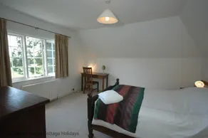 Parkhurst Cottage - Image 2