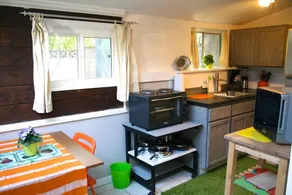 Private, quiet, and accommodating Guest House - Image 4