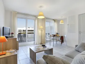 Modern apartment between Grau-du-Roi and Port-Camargue - Image 4