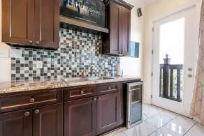 Stylish Condos Close to Art and Culture - Image 2