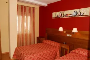 Hostal Jardines Del Mediterraneo - Image 4