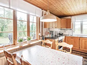 6 Person Holiday Home in ED - Image 5