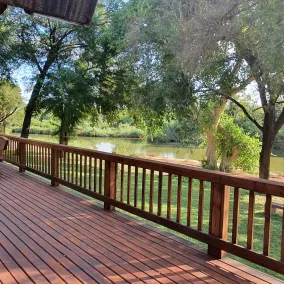 Ekuthuleni River Front Chalets - Image 2