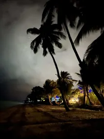 Beach Bungalow - Image 2