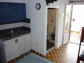 Apanemia Rooms - Image 3