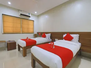 OYO 9351 Hotel RVG - Image 2