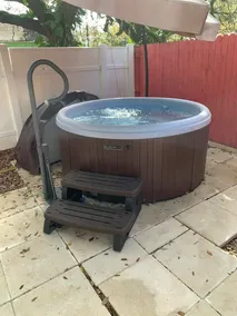 Cute Bungalow In Down Town Tampa With Jacuzzi & Grill - Image 4
