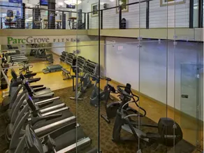 Global Luxury Suites at Broad Street - Image 2