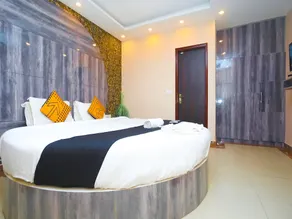 Hotel Deluxe Stay Inn - Image 2