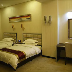 Reagl Hotel - Image 5