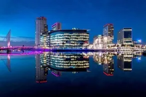 Modern Apartment in Salford, Manchester, UK - Image 4