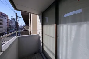 Osaka Namba Rakuraku Hotel - Image 4