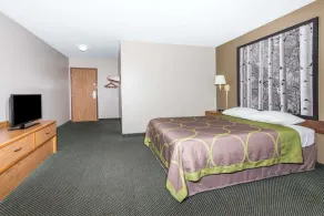 Super 8 by Wyndham Ft Morgan - Image 5