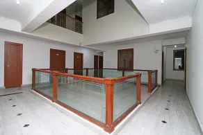 Hotel Apple Pie By OYO Rooms - Image 4