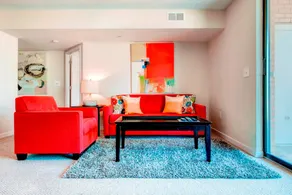 Global Luxury Suites at Pentagon City North - Image 4