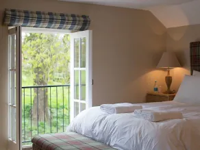 Kings Head Low House - Image 2