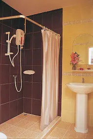 Seaside Guesthouse - Image 5