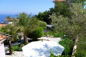 Villa de 4 chambres avec vue sur la mer piscine privee et jardin clos a Saint Raphael a 2 km de la p - Image 2