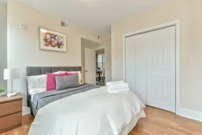Modern 3BR Apartment in North End by Domio - Image 4