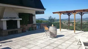 Happy Guest - Image 2