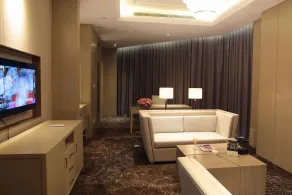 Jinjiang Metropolo Shanghai Bei Hotel - Image 2