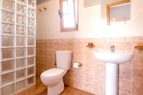 4 bedrooms villa with private pool furnished garden and wifi at Casillas de Morales - Image 3